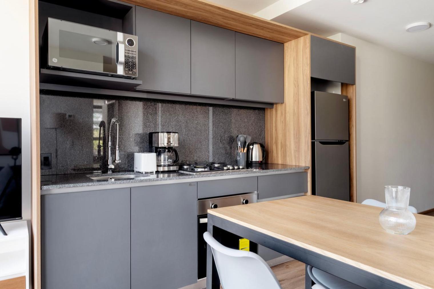 Josefa By Urbanistas By Blueground Apartment